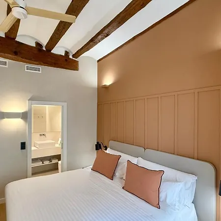 Cosy Embajador 발렌시아