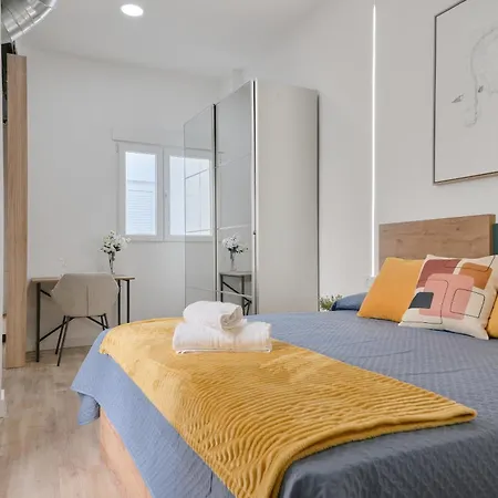 Ciutat Vella Modern *