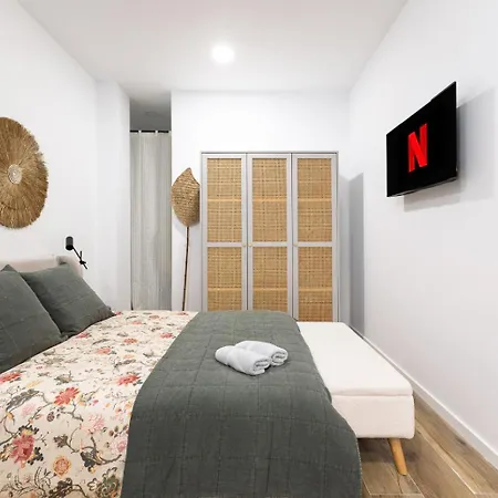 Moderno Loft Reformado, Smart Tv, Ac, Beach, 3pax Apartamento Valência