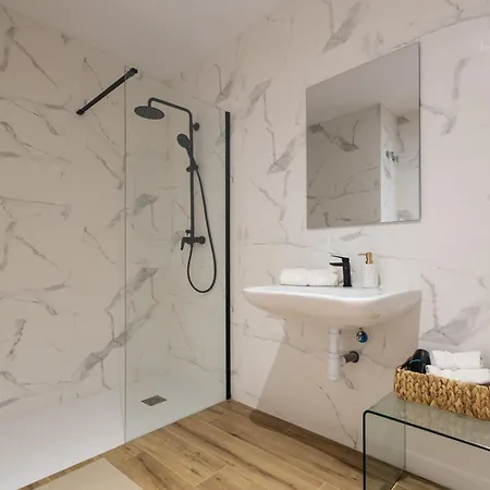 Lola By Concept Flats 瓦伦西亚