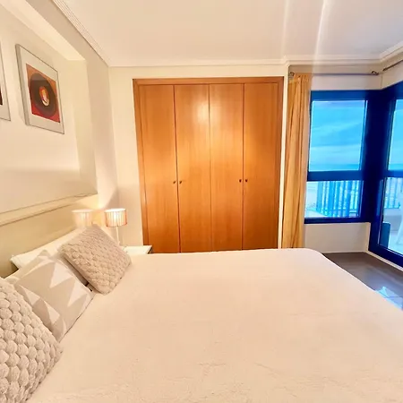 Patacona Blue, Frente A La Playa