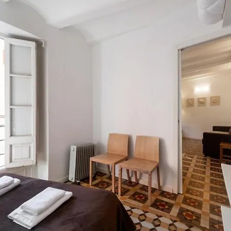 圣海梅静默公寓 *