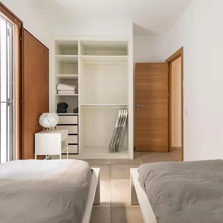 Vivienda Junto A Ruzafa - 12 Pax Y Mas דירה *