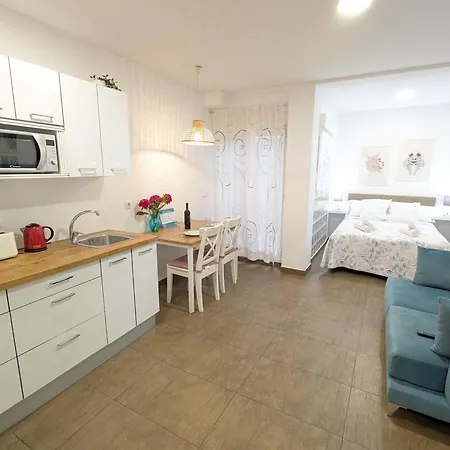 Estudios En La Playa * ולנסיה