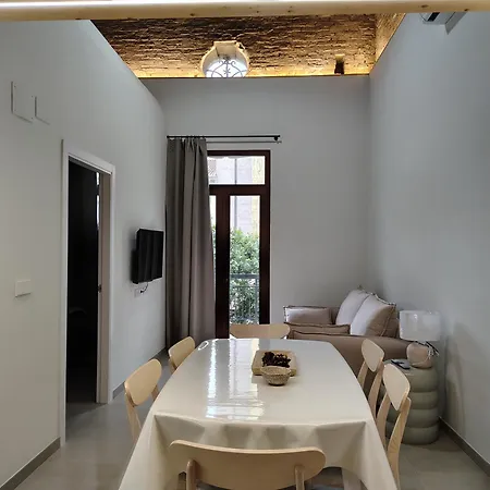 Mandarina - Unique In * Valencia