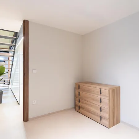 Apartup Aqua Ciudad De Artes Ii Lägenhet *