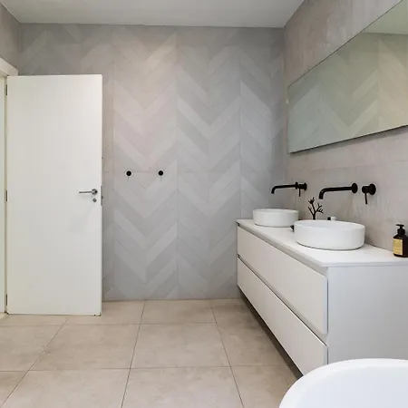 Casa Familiar 9 Pax, Smart Tv, Centro, Playa, Cafe, Ac * Valencia