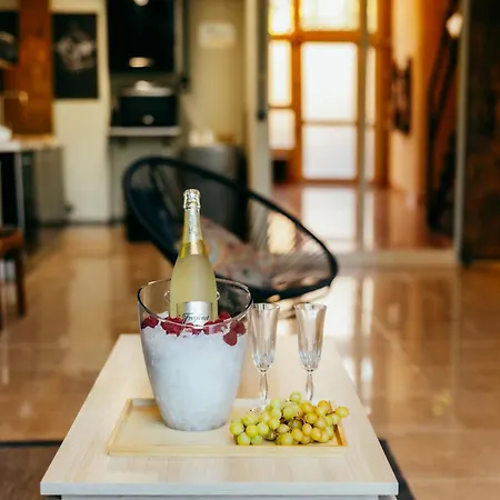 Apartman Ruzafa Roots, 12 Min To Centre, Smart Tv, Wine *