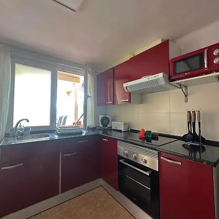 Casa Con Barbacoa En Urbanizacion Privada