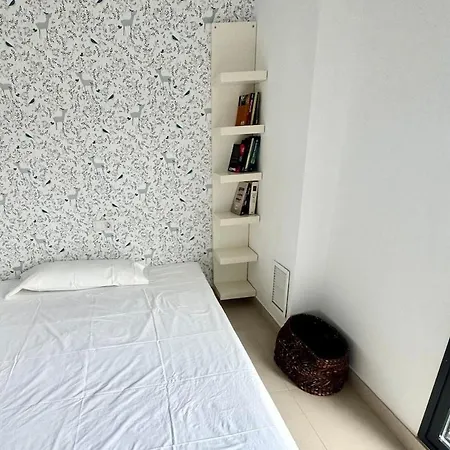 Appartamento 300 M From The ,parking , Breakfast Valenza