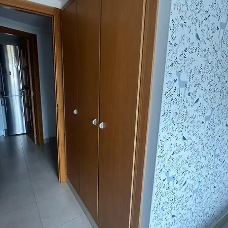 300 M From The ,parking , Breakfast Apartman Valencia