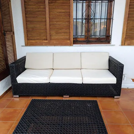 Piscina Urbanizacion De Lujo Cerca Del Mar 度假居 *