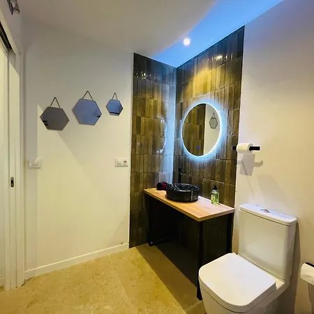 Apartment Con Entrada Independiente A Pocos Pasos De La Ciudad De Artes Y Ciencias Y El Oceanografic A Solo 1 Minuto Caminando Del Jardin Del Turia