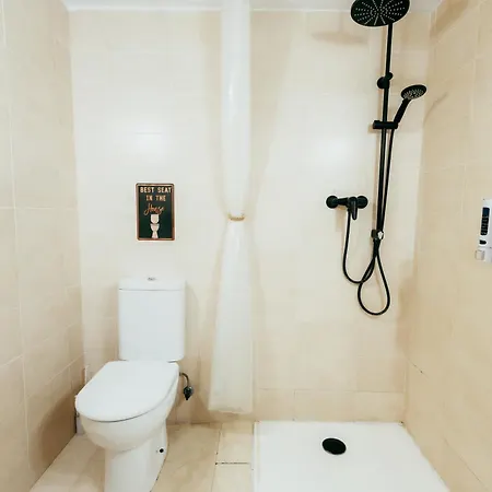 아파트 Ruzafa Roots, 12 Min To Centre, Smart Tv, Wine 발렌시아