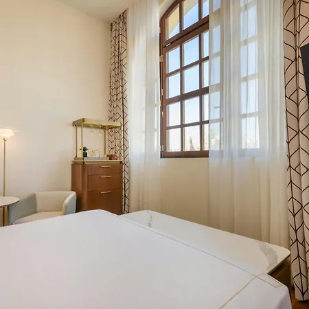 Grand Centenari, Valencia, Autograph Collection Hotel Valenza