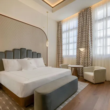 מלון Grand Centenari, Valencia, Autograph Collection 5*