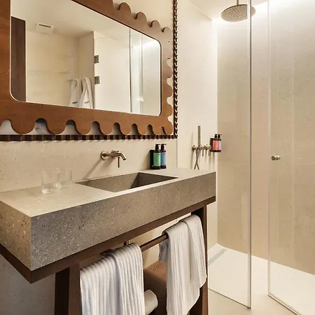 One Shot Puerta Ruzafa Valencia