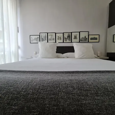 The Plaza Apartament *