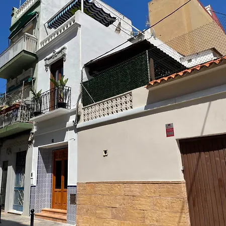 Charming Fisherman's House Cabanyal Cabanal بيت للعطل