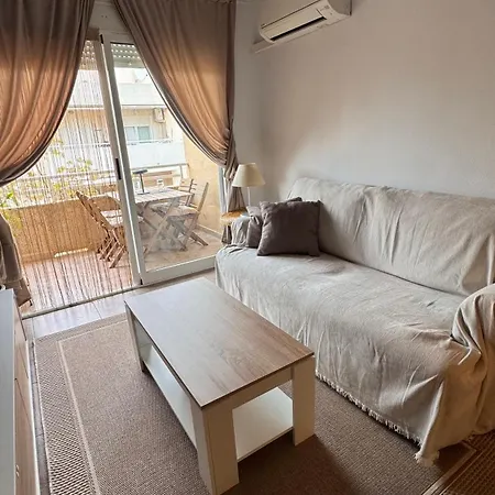 En Canet De Berenguer Playa - * Valencia