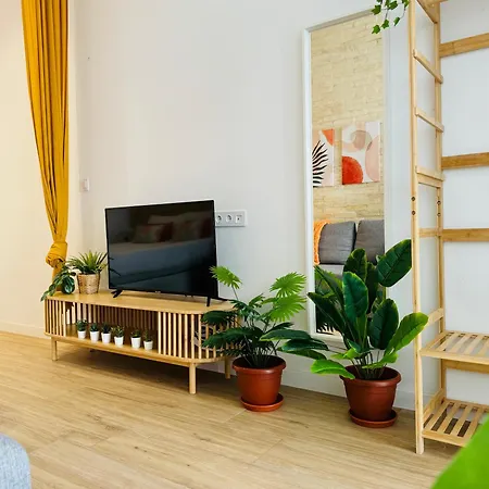 Beautiful Flat Next The *