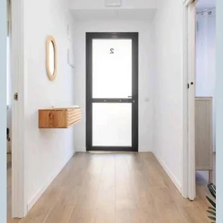 Biopark Center & Airport * 瓦伦西亚