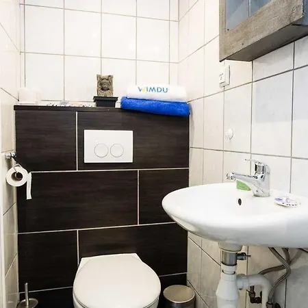 Apartment Guesthouse Czaar Peter Room 1 *
