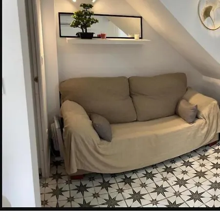 A Bright In The Heart Of Cabanyal Apartment