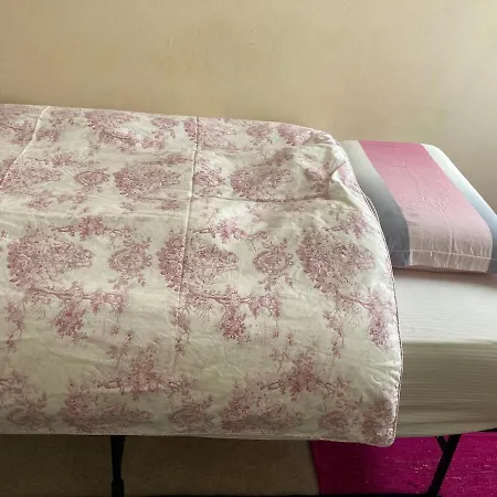 Apartment Single Bedroom With Roof Terrace In Great Location