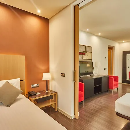 Hotel Silken Puerta