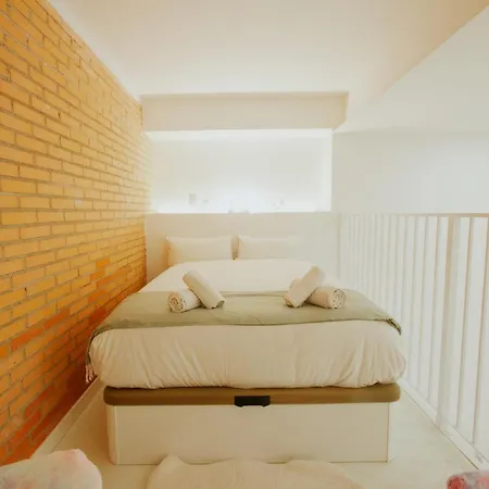 2 Of Arts And Science Fast Wifi 2 발렌시아