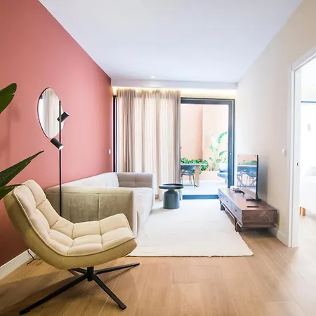 Moderno Con Terraza En El Centro