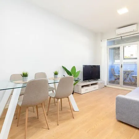 شقة Beachside Ideal For Digital Nomads