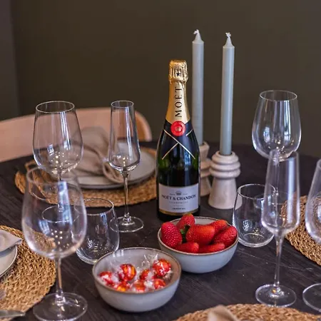 Saristays Valencia City Center R *
