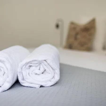 Guestready - Inviting Retreat