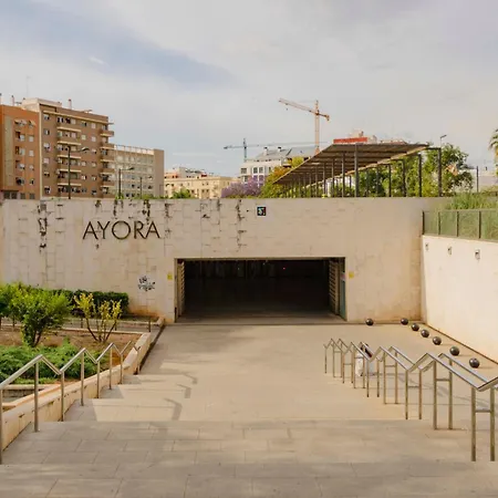 Acogedor Frente A Plaza Del Cedro *