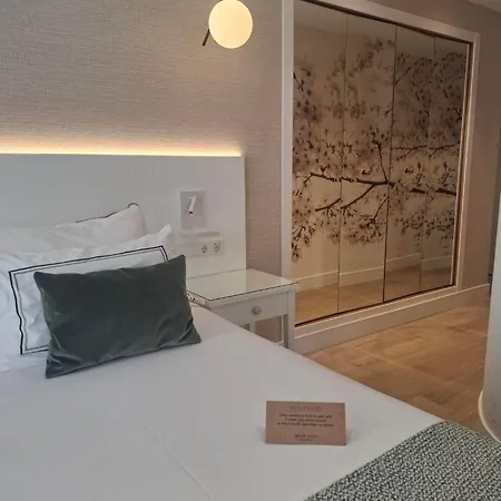 Hotel Melia Plaza 4*