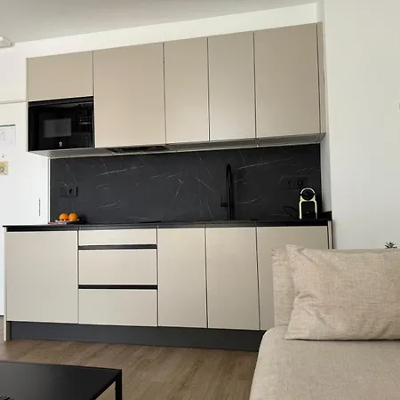 Demetrio By Alma バレンシア