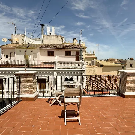Apartamento ático Con Terraza Cerca De La Plaza De La Virgen *