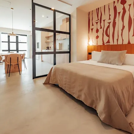 The Atelier Lofts Апарт-отель Валенсия