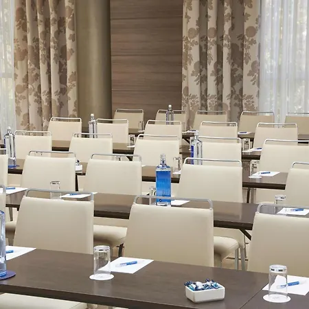 Nh Center Отель