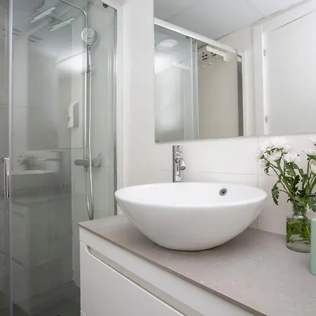Singularstays Mercado Appartamento Valenza
