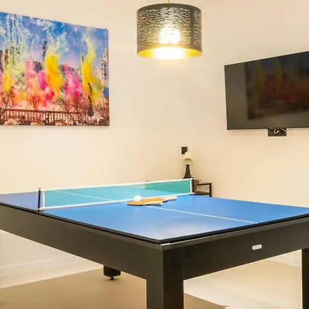 New Mestalla | Jacuzzi | Billar | Ping Pong * Valencia
