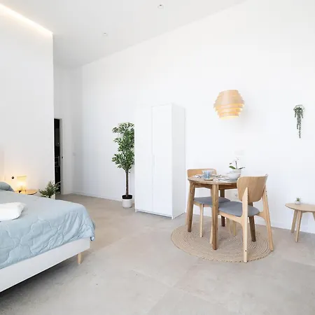 Uy - Loft Acogedores Y Modernos Estudios Cerca De La Estación Joaquín Sorolla Apartamento