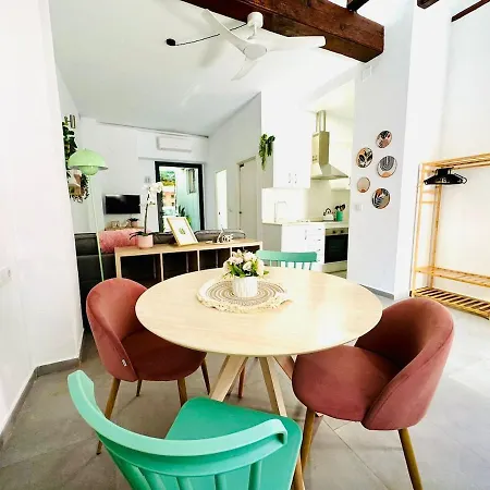 Apartment Cute & Cozy Aparment Near The Historic Center *