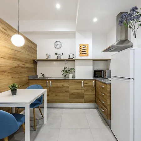 Nuevo Estudio A Metros De La Playa, Con Terraza Y Zonas Comun 3c