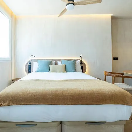 Nomad Haux Puerto Nocleg ze śniadaniem 4*