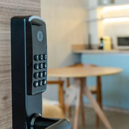 Nomad Haux Puerto Bed and Breakfast Βαλένθια