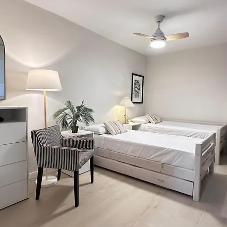 Ecocasa 12pax Perfecta Grupos, Reforma Lujo, Junto Parada Metrovalencia, Cerca Centro Valencia Y Playa, Lavadora, Secadora Equipamiento Total *