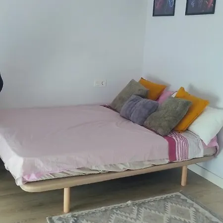 Privatunterkunft En El Centro Con Balcon *